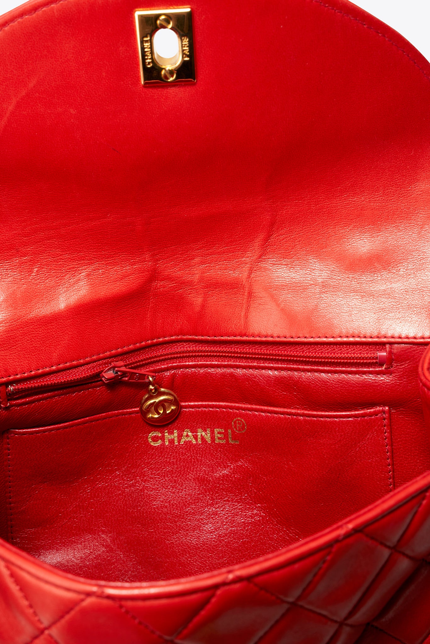 Vintage Chanel Diana Flap Bag aus schwarzem Lammleder mit 24 Karat vergoldeter Hardware