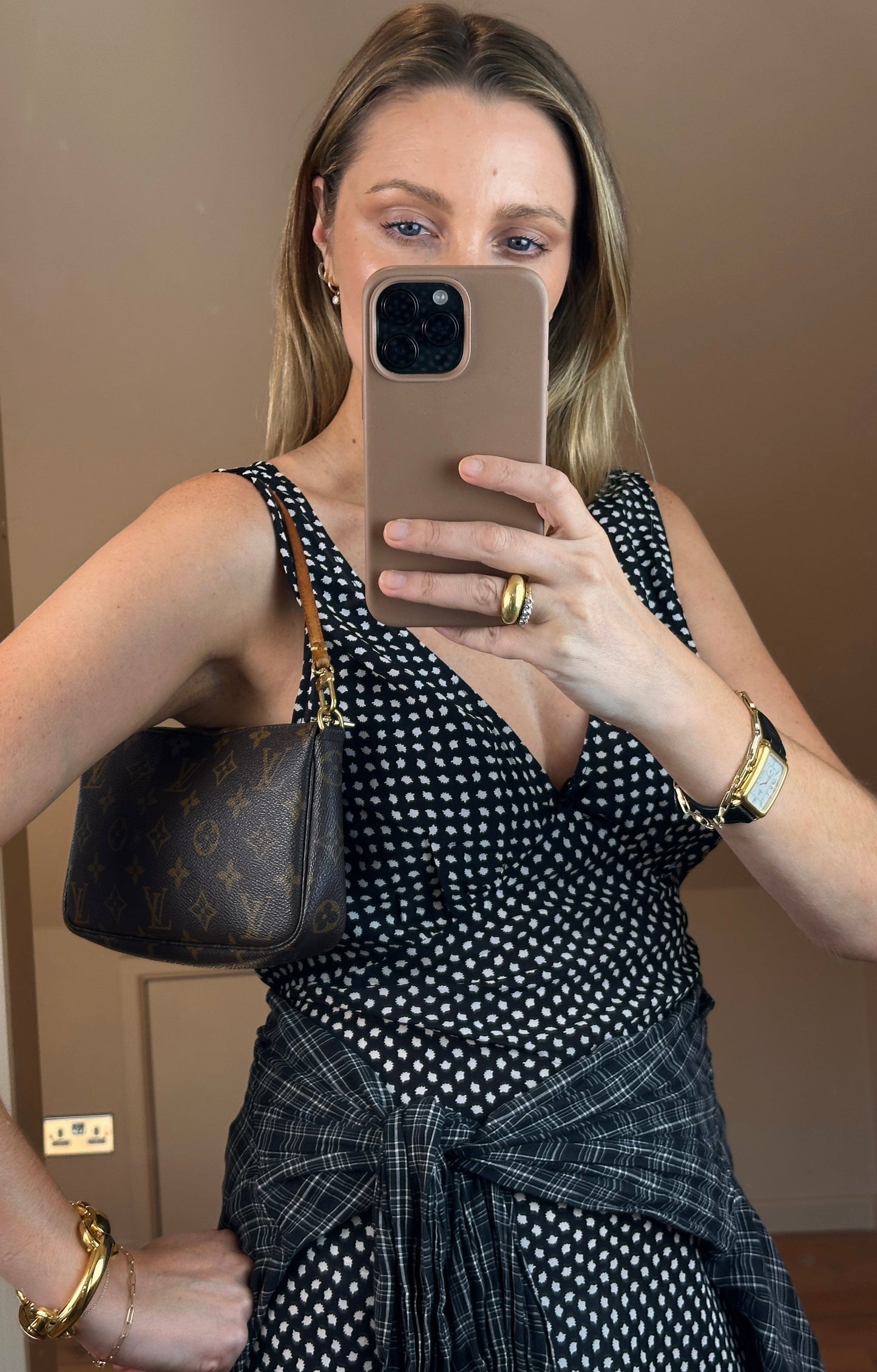 Louis Vuitton Pochette Bag In Brown Monogram Coated Canvas