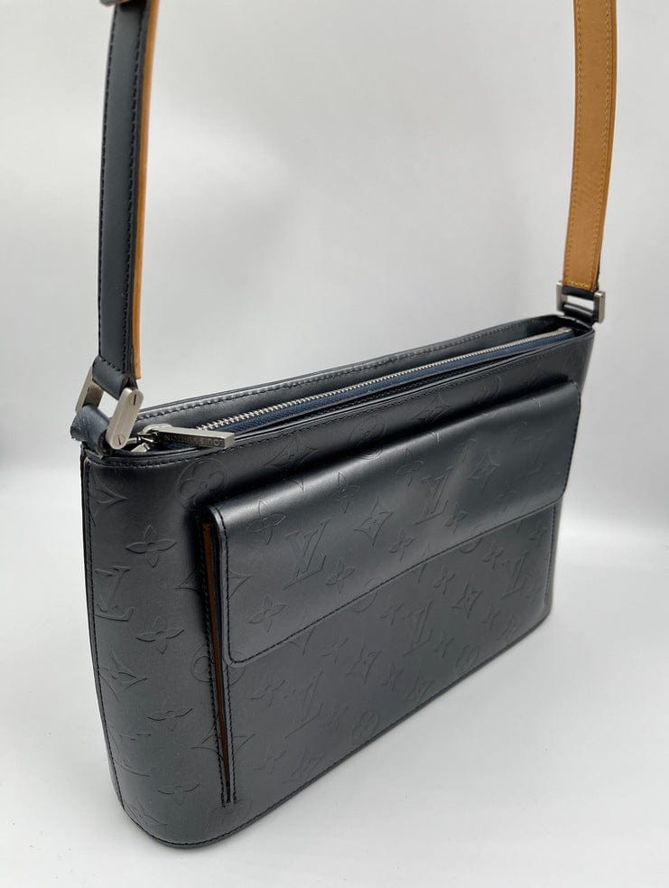 Louis Vuitton Burgundy Monogram Vernis Mat Allston Shoulder bag Leather  ref.552656 - Joli Closet