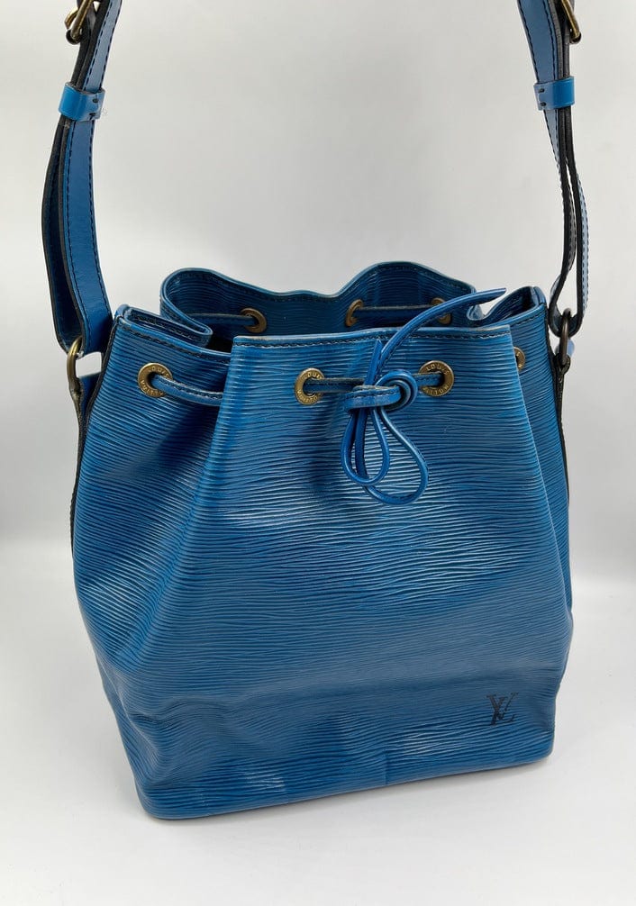 Louis Vuitton, Bags, Vintage Louis Vuitton French Company Bucket Bag