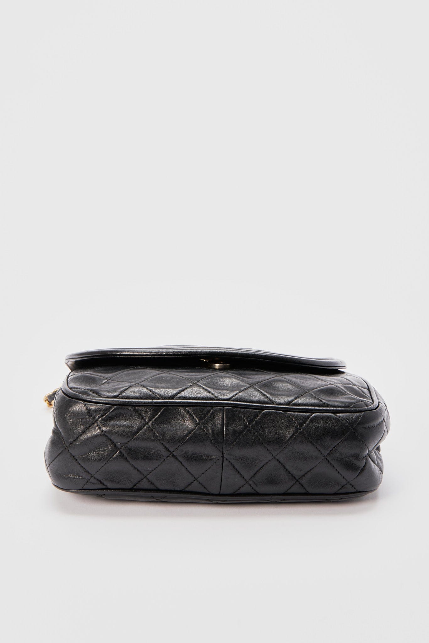 vintage chanel quilted purse crossbody