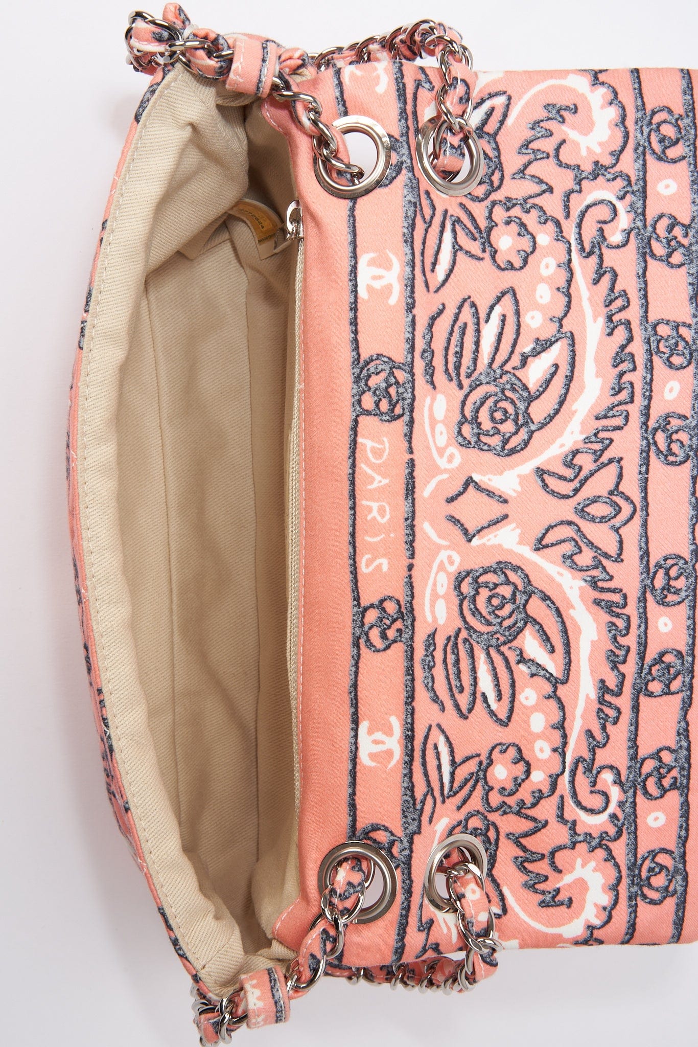 chanel shoulder bag pink