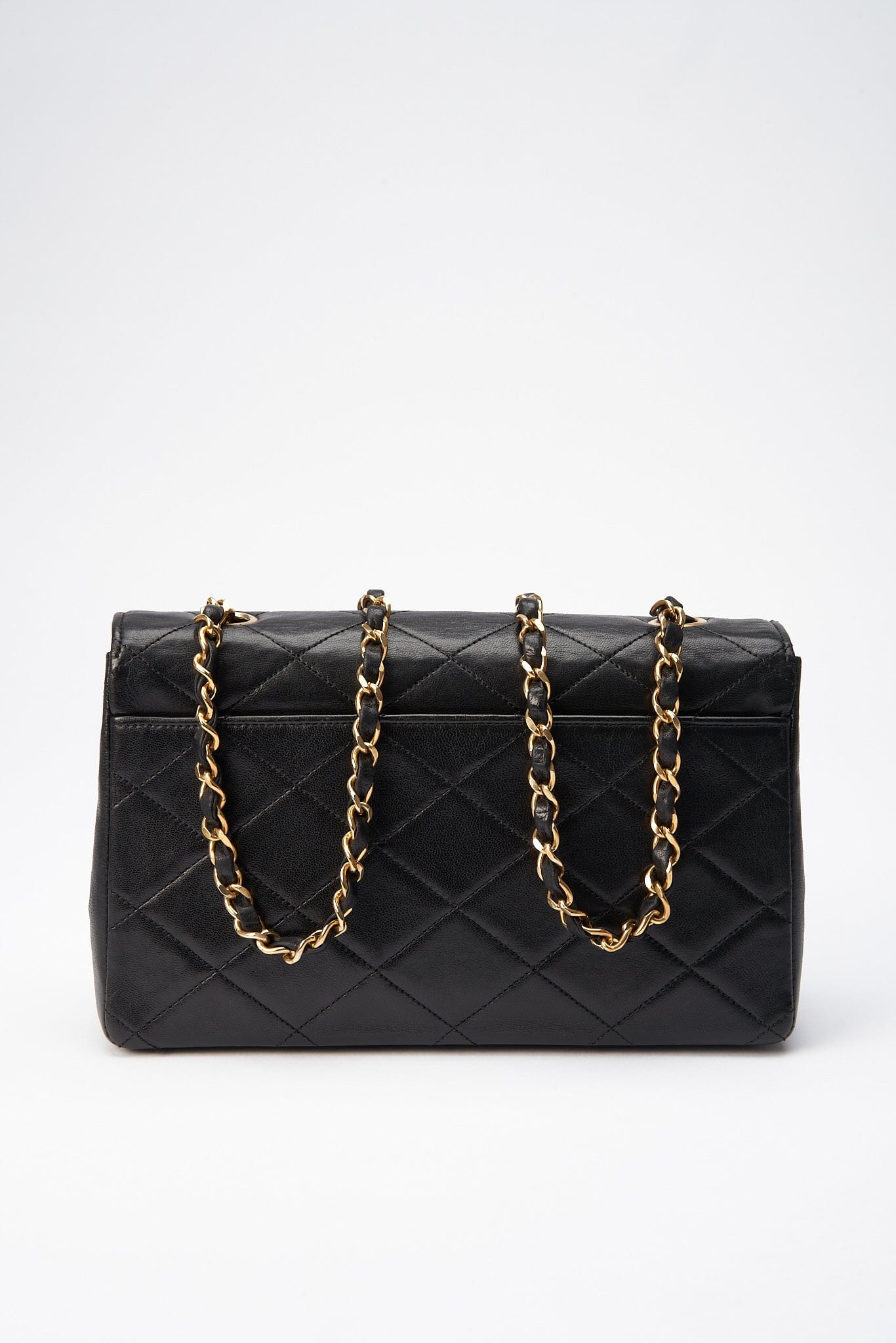 Chanel Vintage Black Single Flap with 24k gold plated hardware and V d –  The Hosta