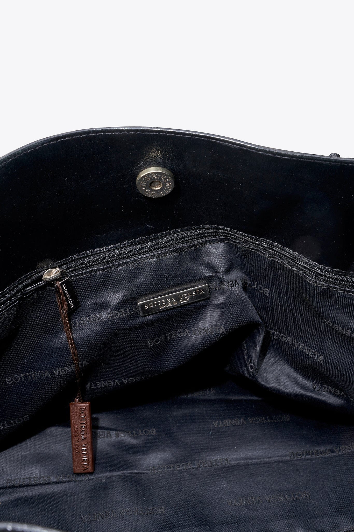 Vintage Bottega Veneta Shoulder Bag in Black Textured Leather