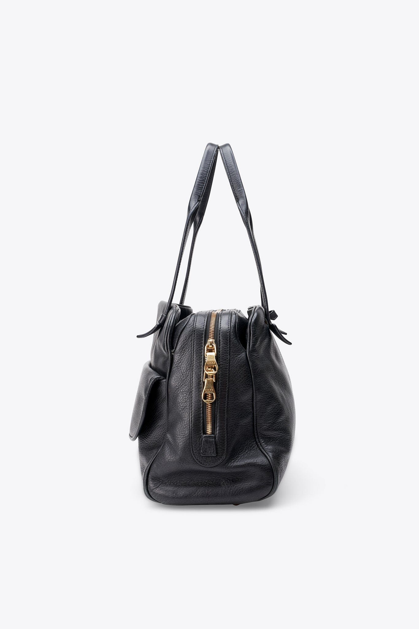 Loewe Vintage Heritage Boston Bag In Black Leather