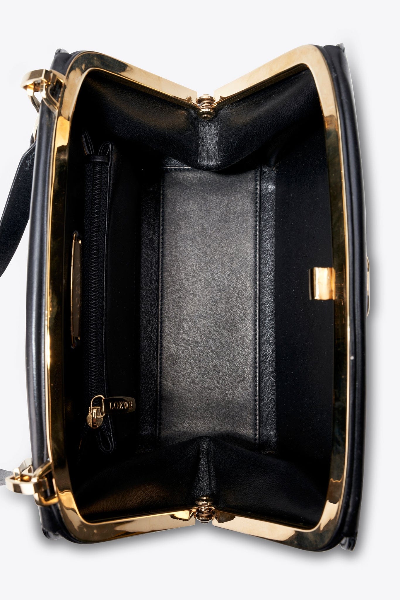 Loewe Vintage Shoulder Bag In Black Leather