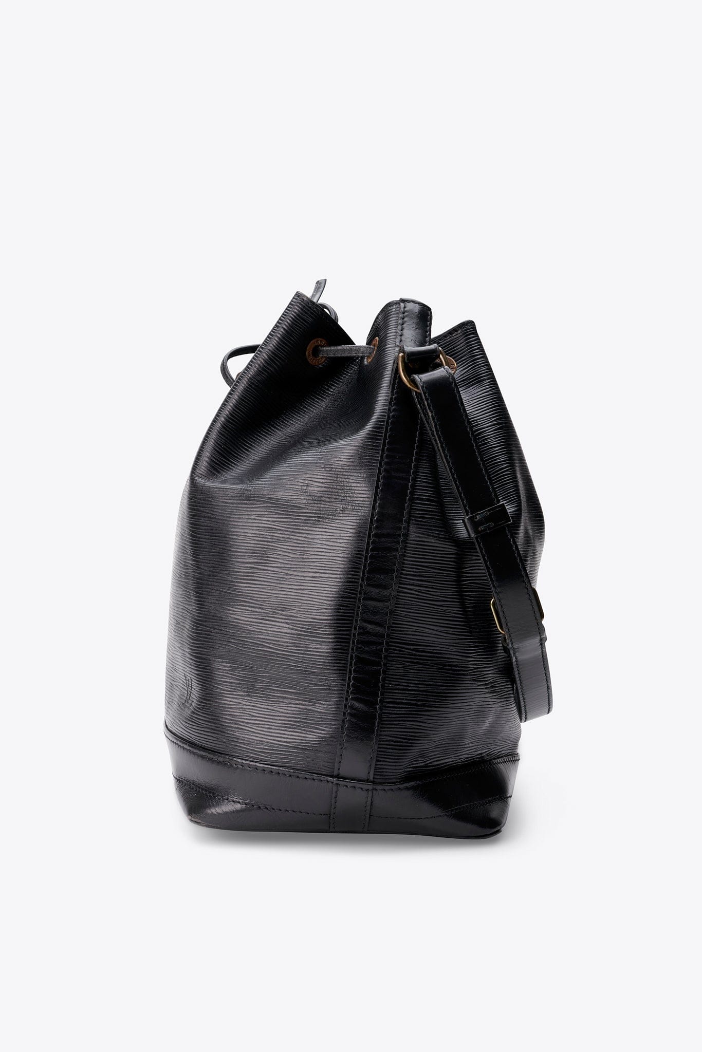 Vintage Louis Vuitton Noé Epi Leather Bucket Bag – The Hosta