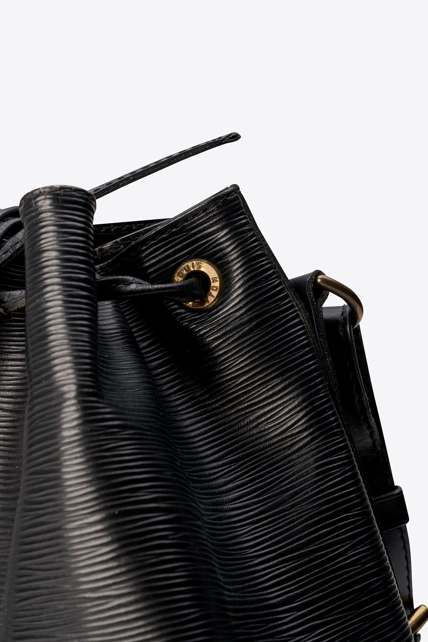 Louis Vuitton Petit Noé Epi Leather Bucket Bag Black