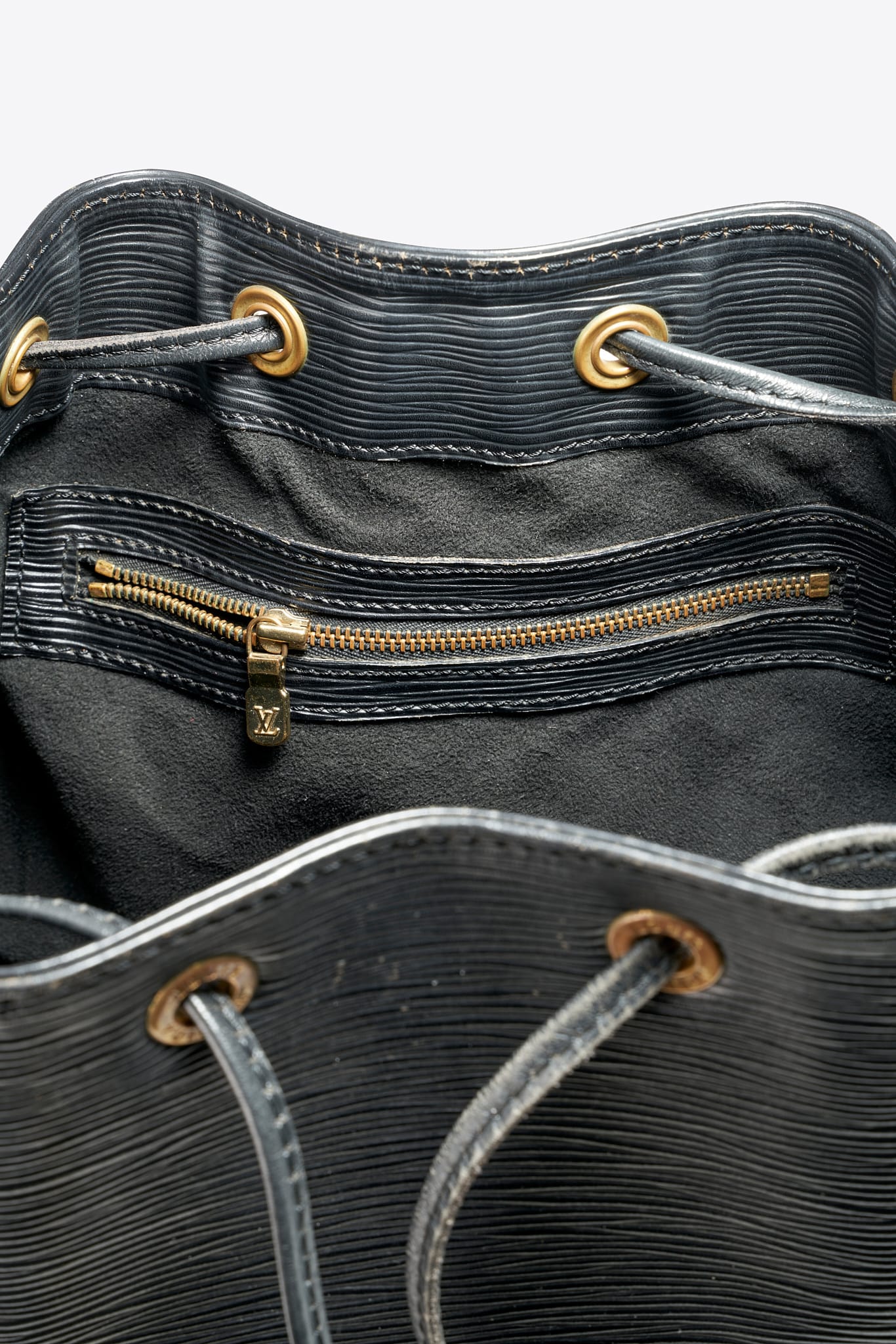 Louis Vuitton Petit Noé Epi Leather Bucket Bag Black