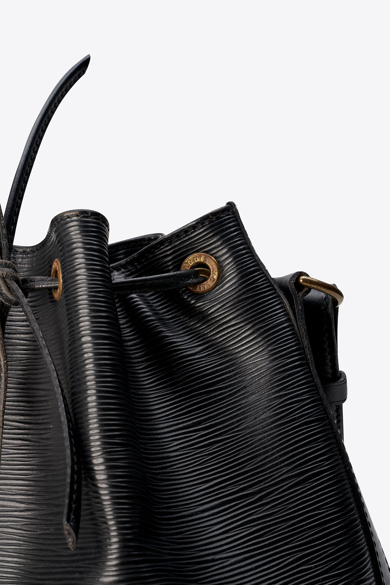 Louis Vuitton Petit Noé Epi Leather Bucket Bag Black