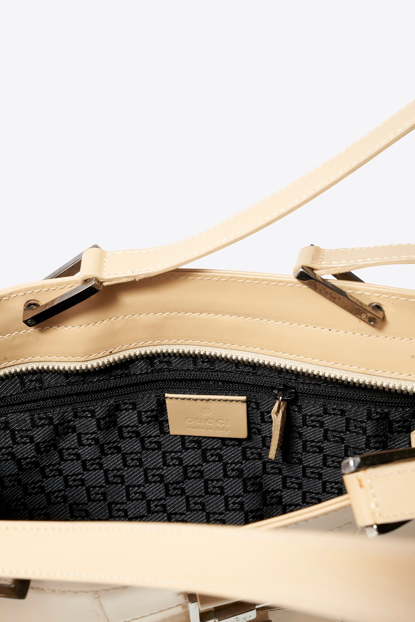 Vintage Gucci Cream Leather Shoulder Bag With Silver Tone Hardware