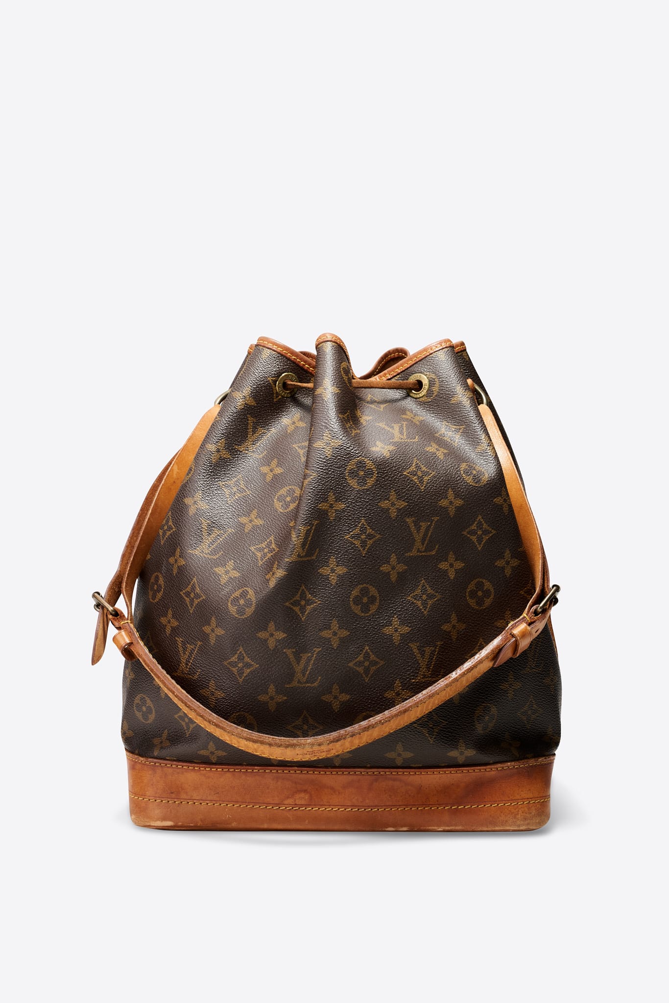 Louis Vuitton Petit Noé Bag dans monogramme Canvas