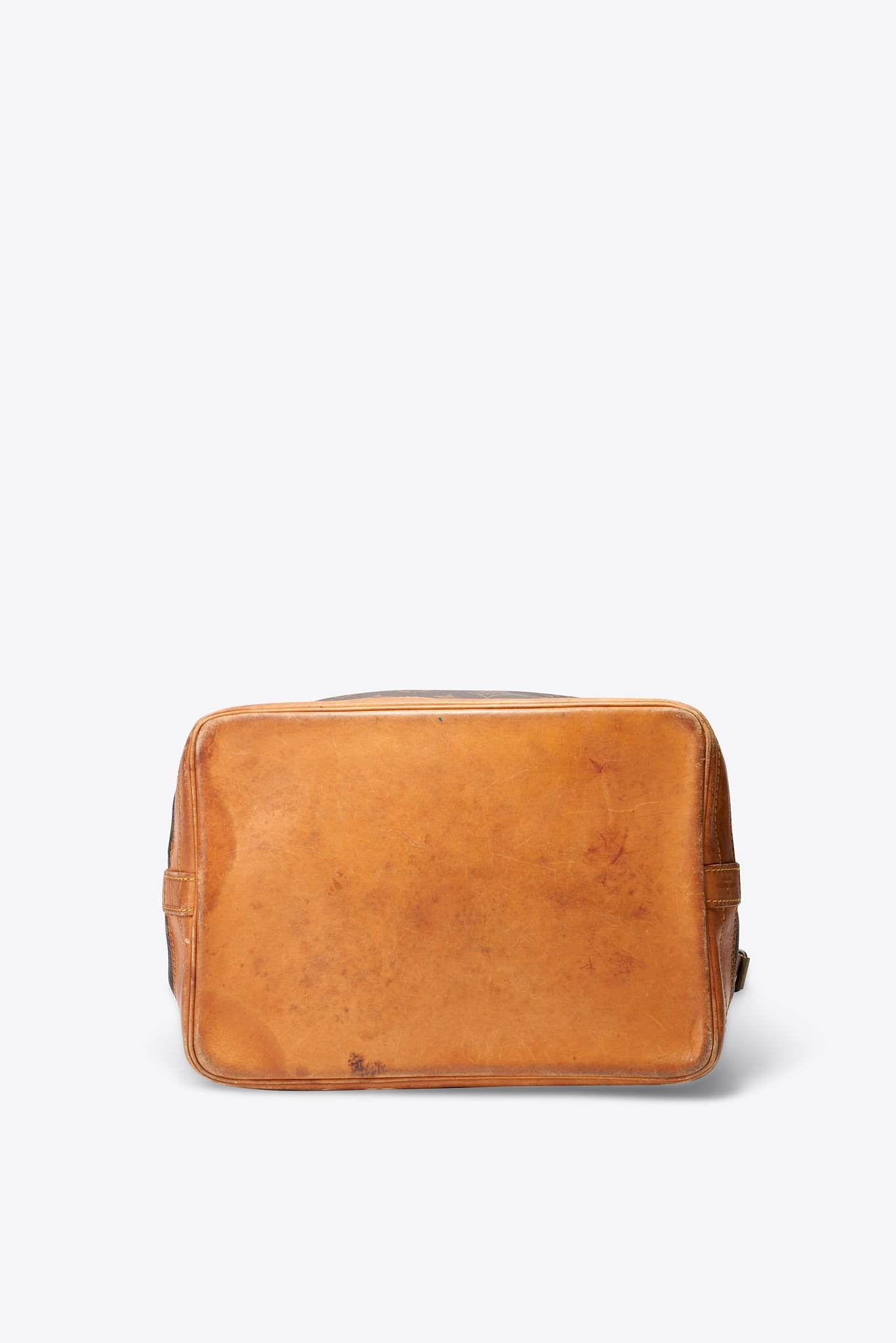 Louis Vuitton Petit Noé Bag dans monogramme Canvas