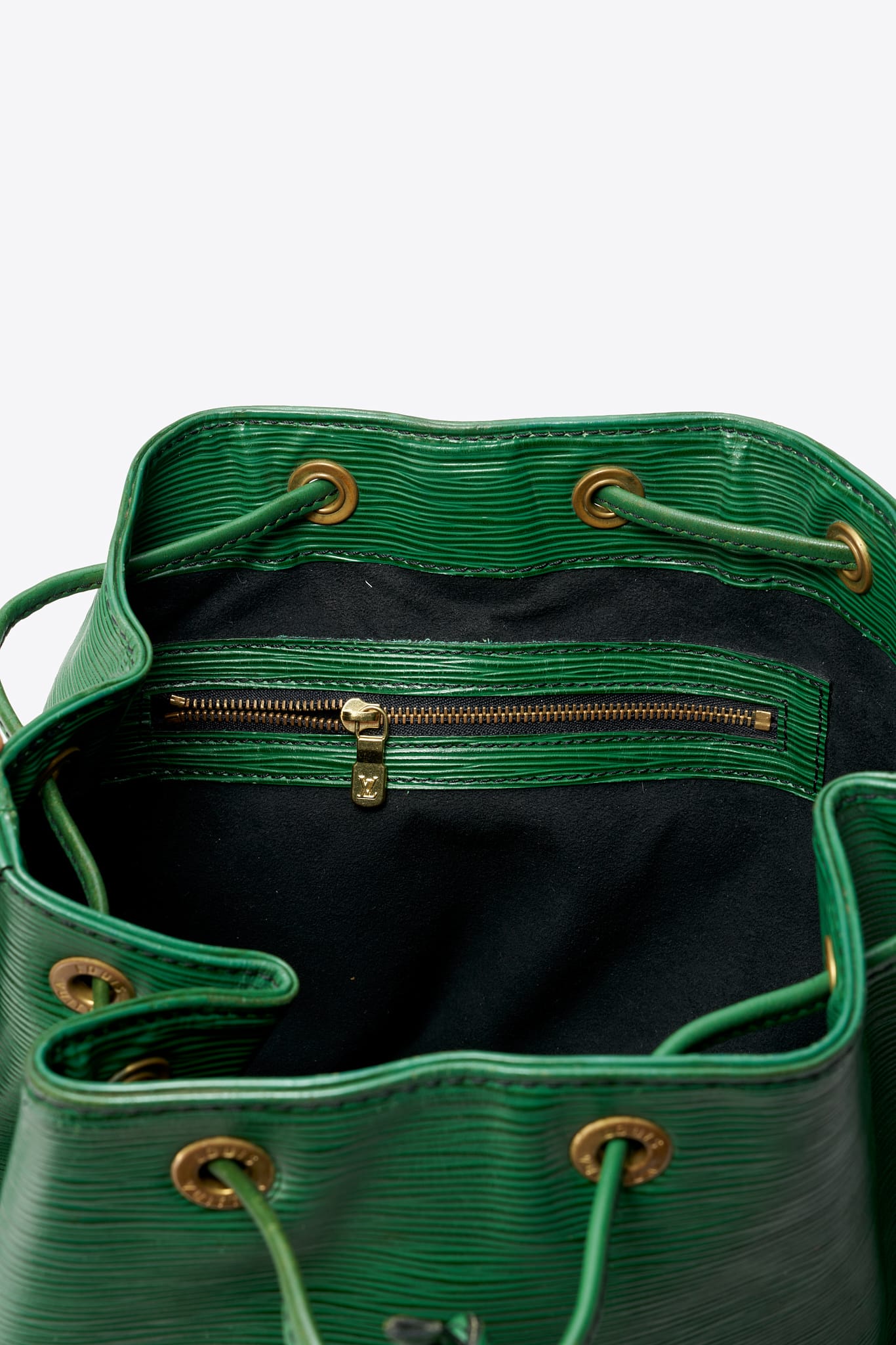 Vintage Louis Vuitton Petit Noé Green Epi Leather Bucket Bag – The