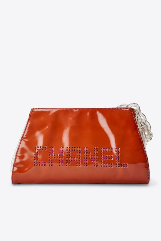Pochette CC vintage en cuir verni orange Chanel