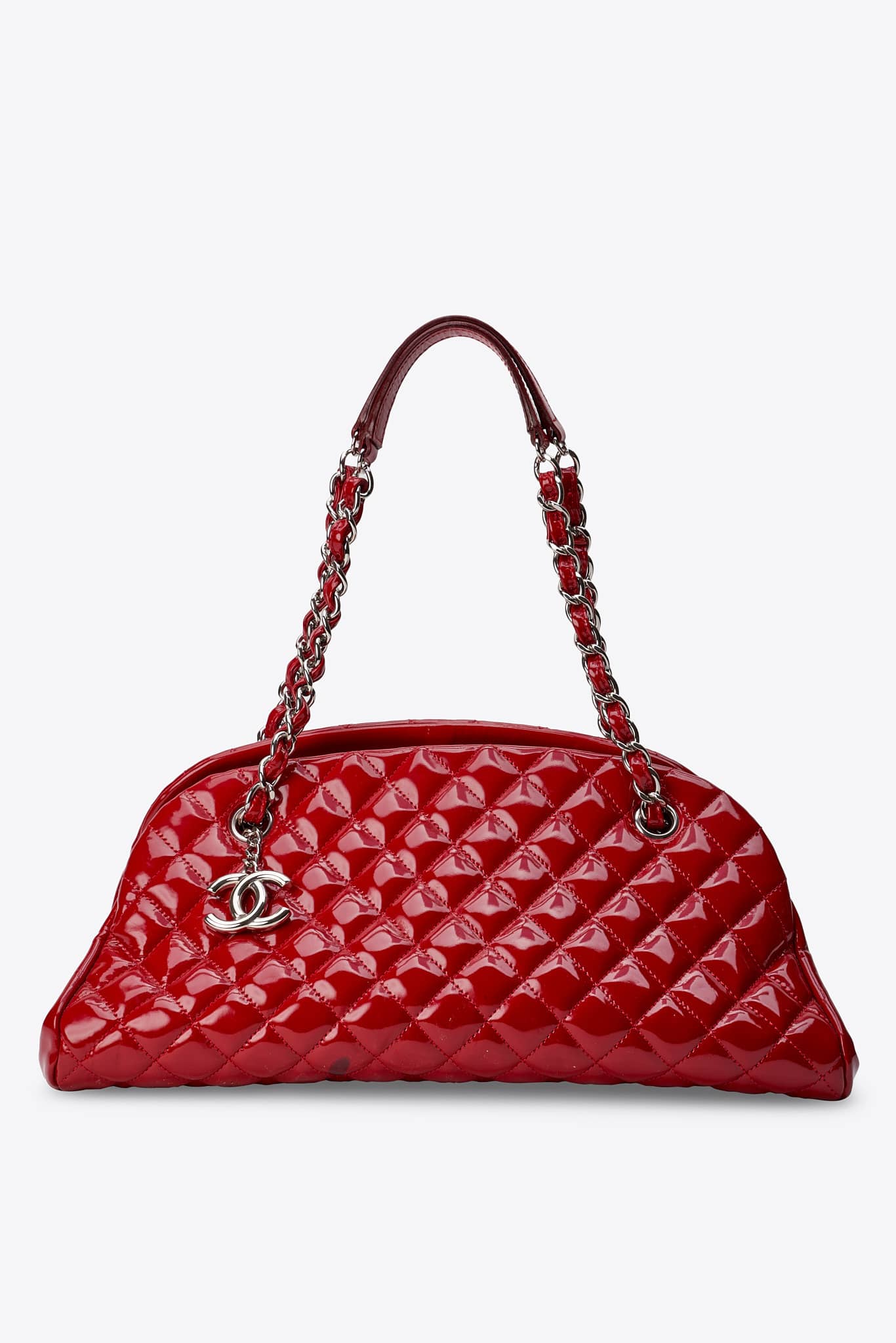 Bolso Chanel vintage con solapa Diana de piel de cordero negra y herrajes chapados en oro de 24 quilates
