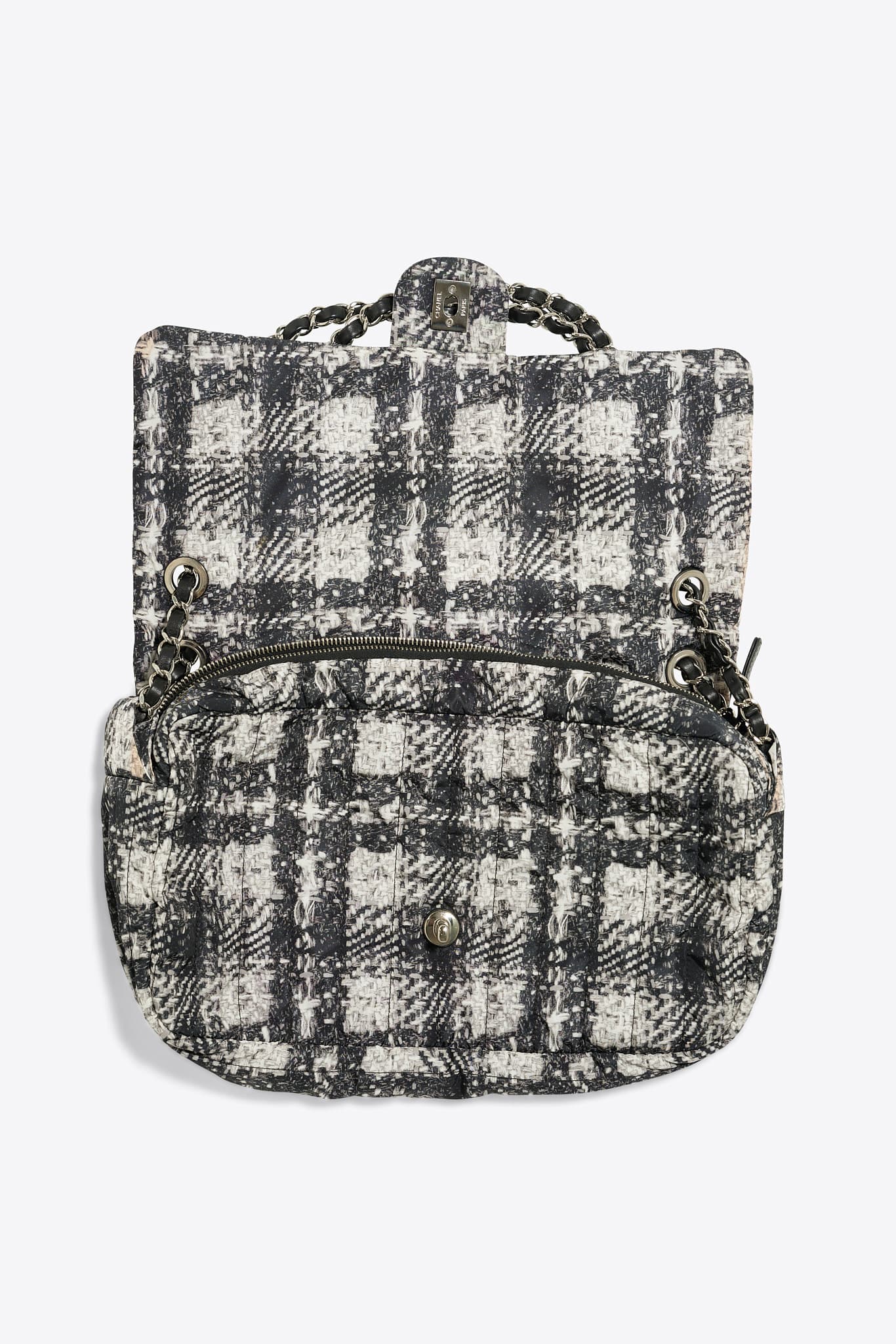 Vintage Chanel Svart läderkopplingspåse med 24k guldpläterad hårdvara
