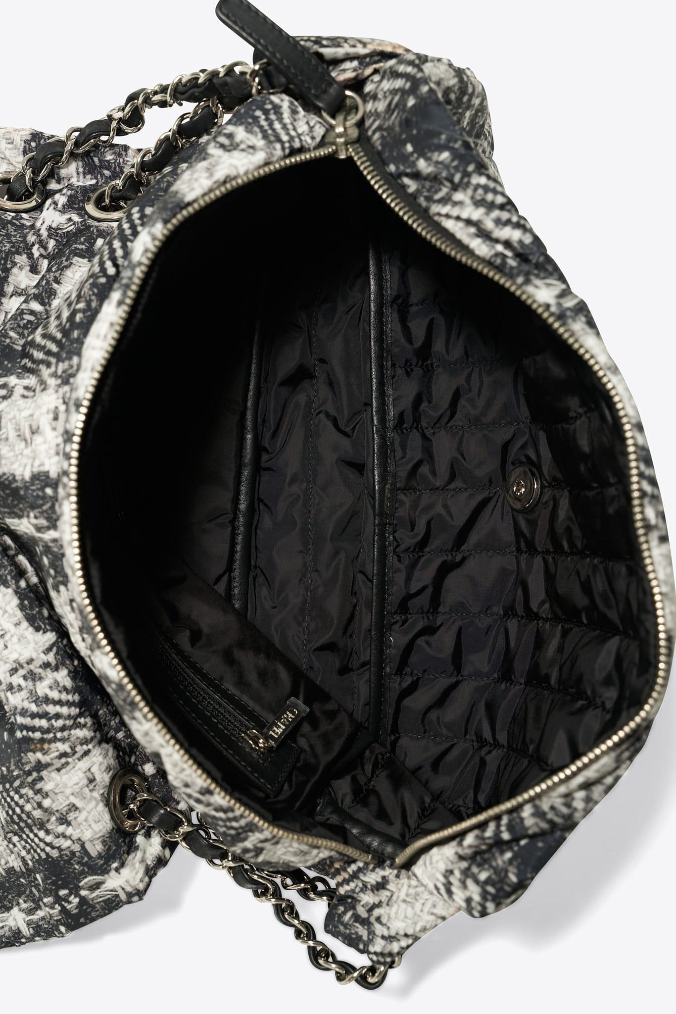 Vintage Chanel Svart läderkopplingspåse med 24k guldpläterad hårdvara