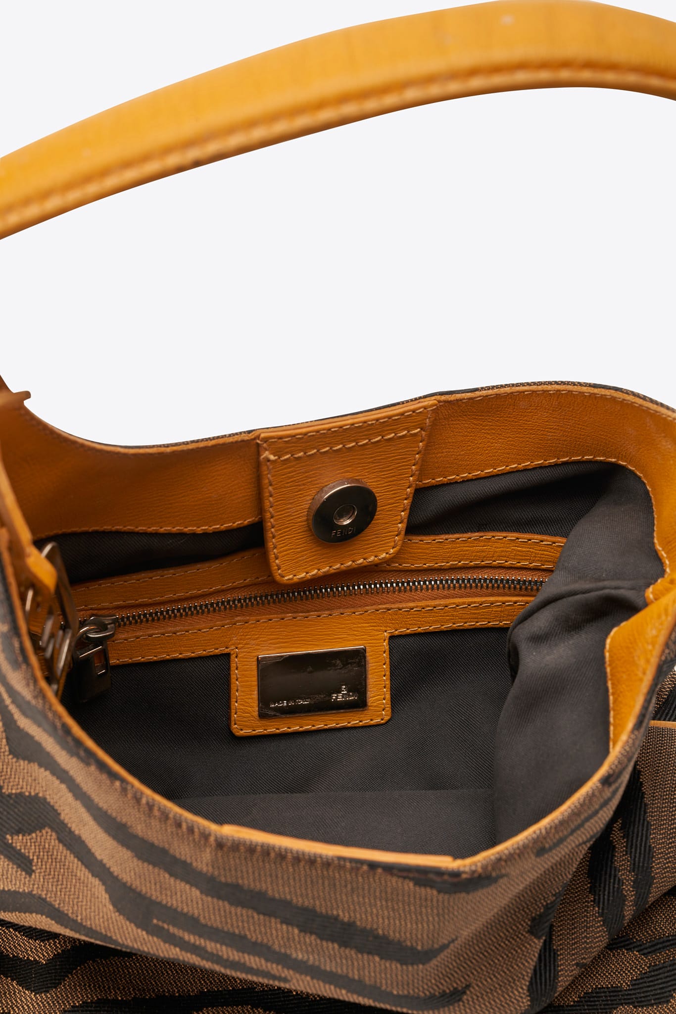 Bolso de hombro Fendi vintage en lienzo de cebra
