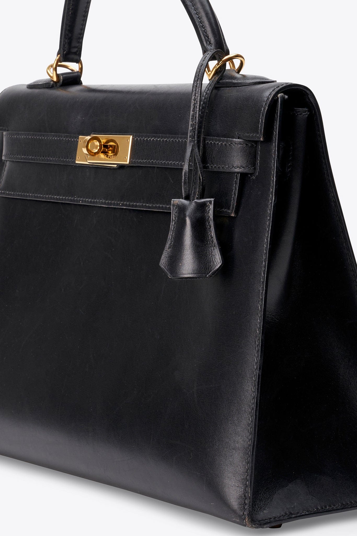 Hermès Kelly Sellier 32 in Black Box Calf with Gold Hardware