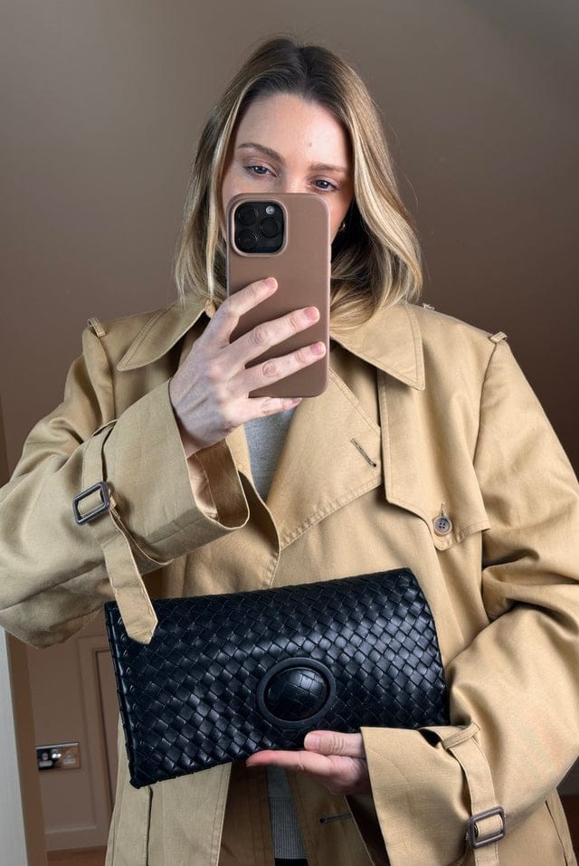 Vintage Bottega Veneta Clutch Bag in Black Intrecciato Leather