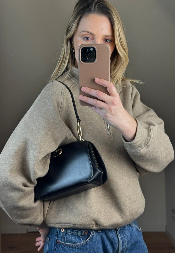 Loewe Vintage Shoulder Bag In Black Leather