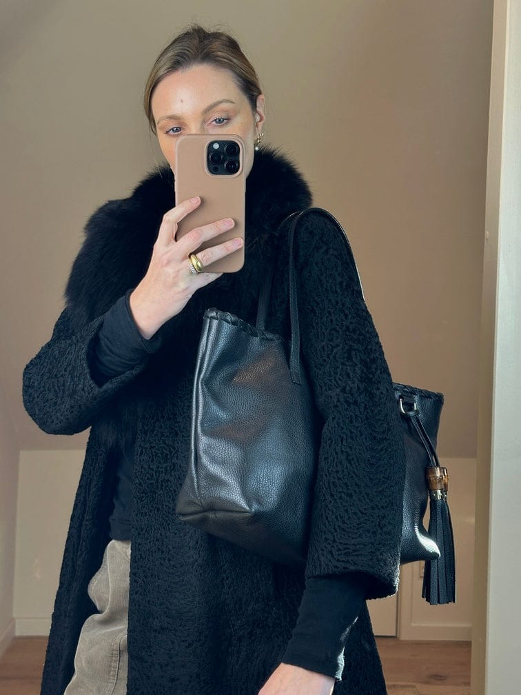 Vintage Gucci Black Leather Tote Bag With Tassel