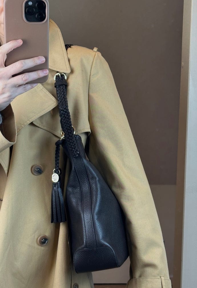 Vintage Gucci Braided Strap Leather Shoulder Bag With Tassel