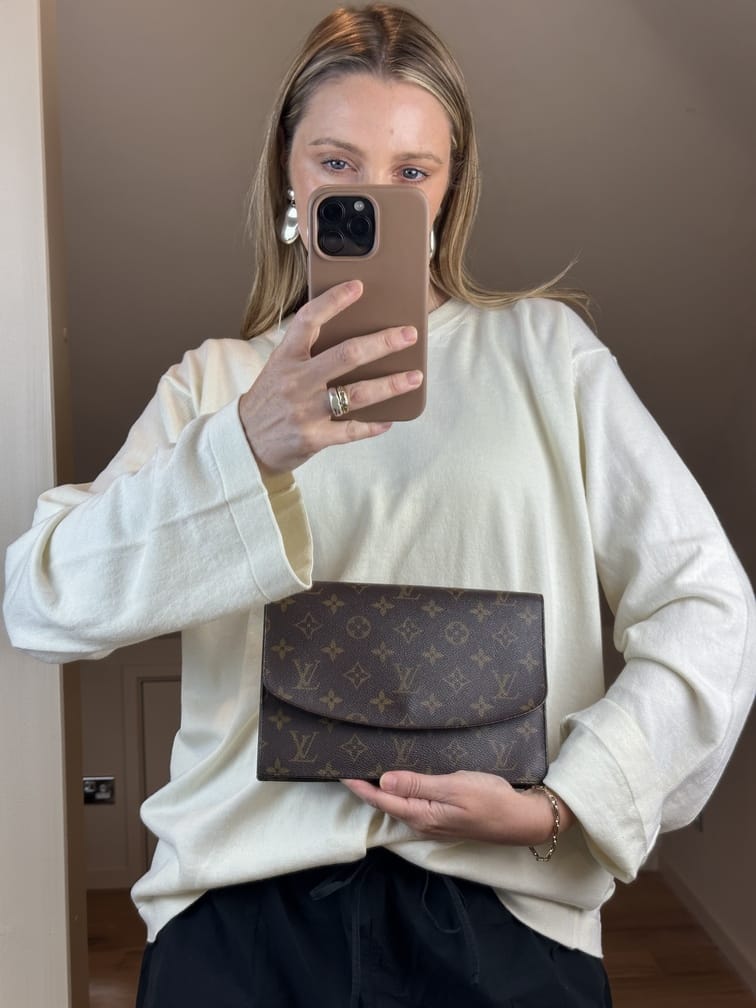 Louis Vuitton Petit Noé Bag dans monogramme Canvas