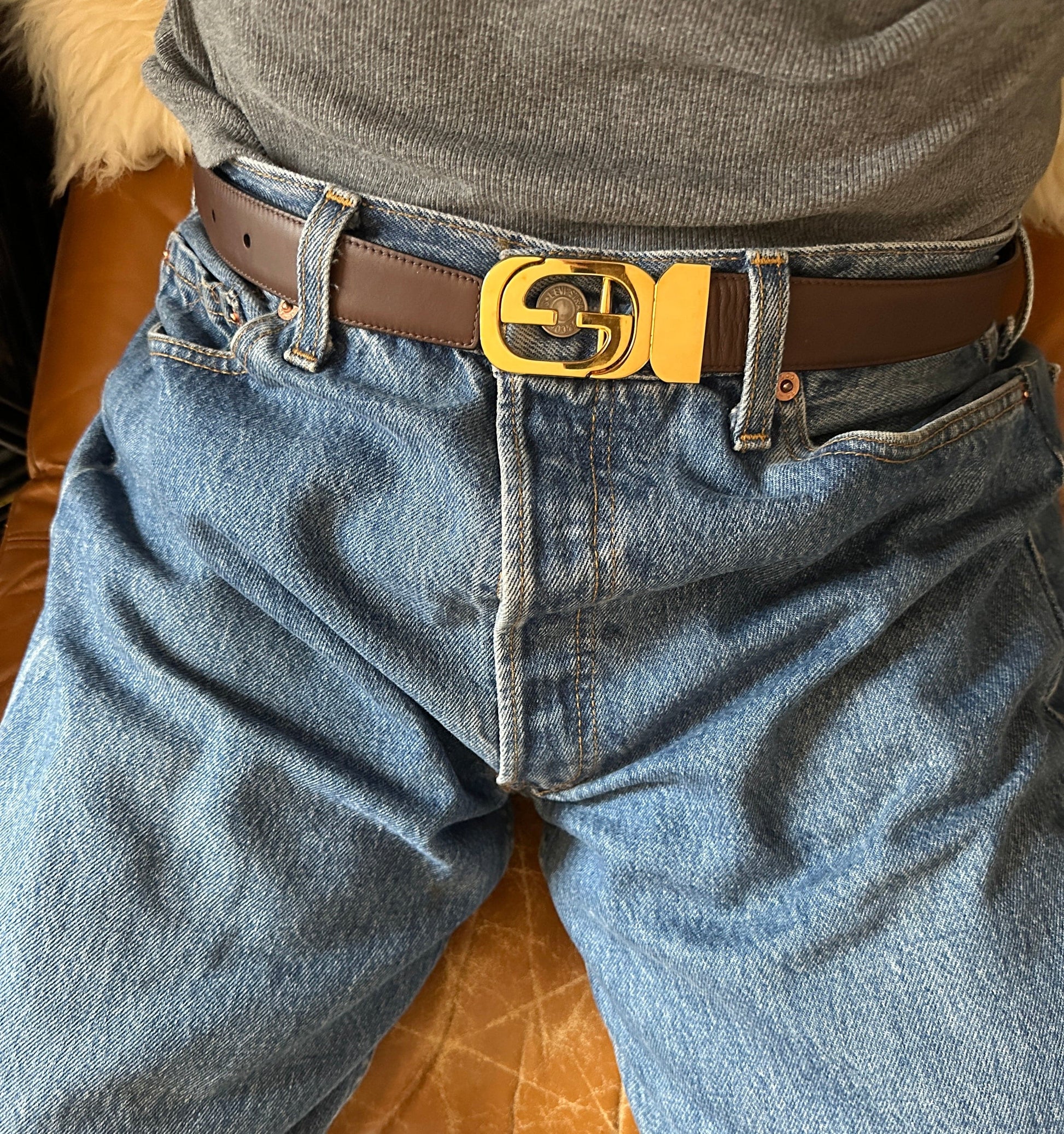 Cintura vintage Gucci in pelle marrone con fibbia G intrecciata