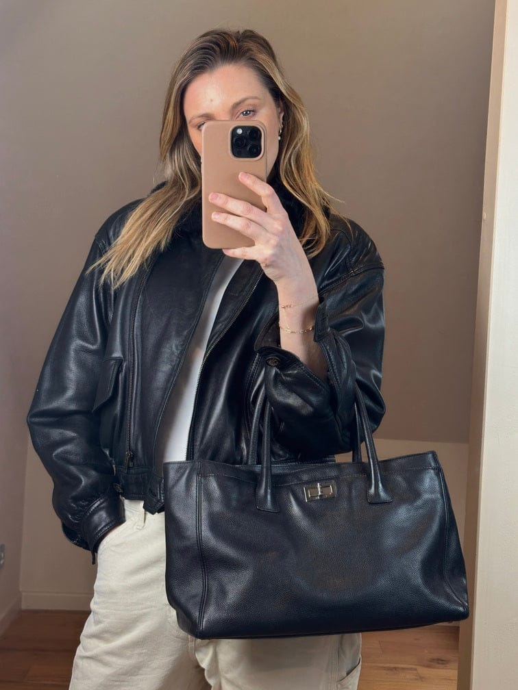 Vintage Chanel Executive Caviar Leather Tote Bag