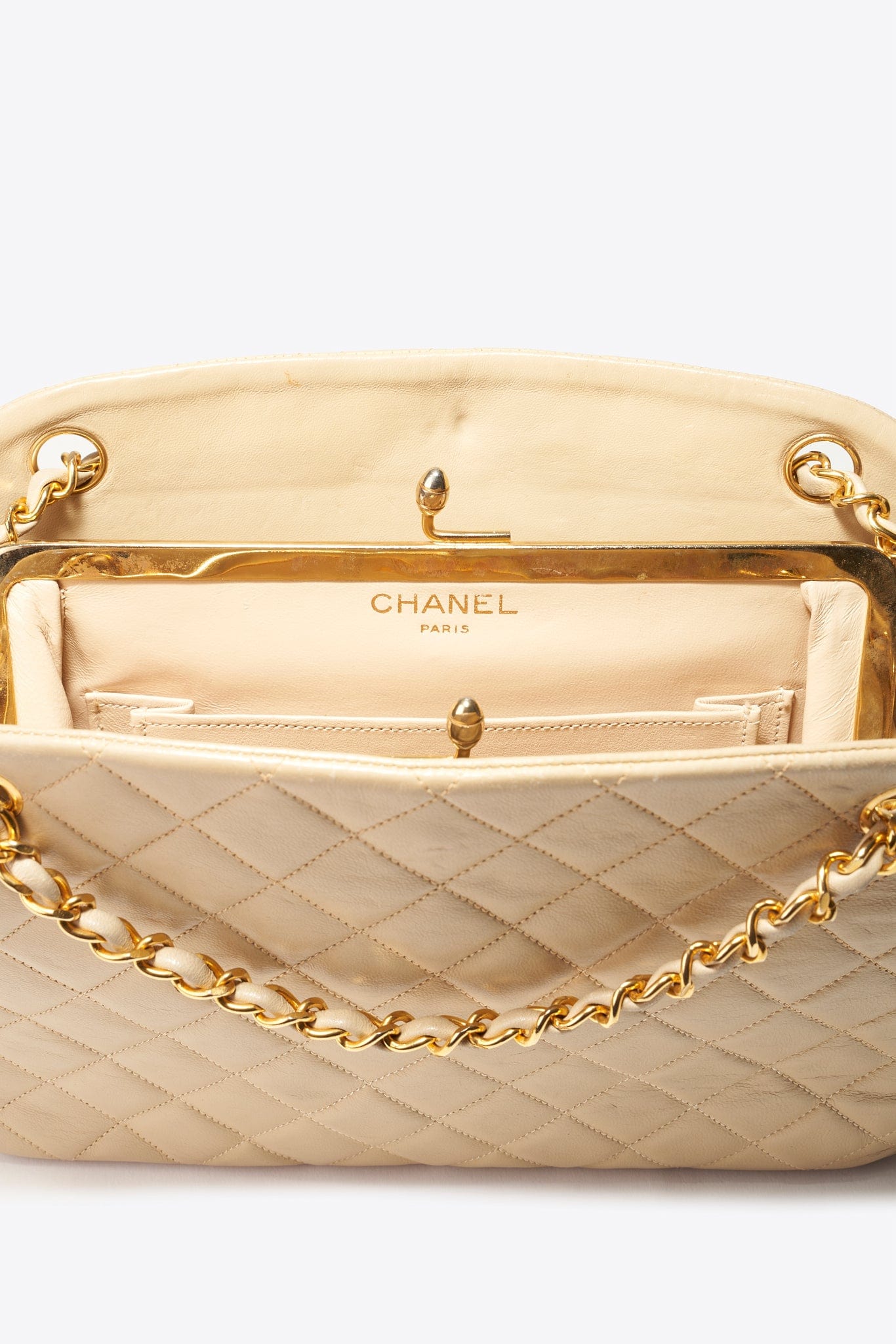 Vintage Chanel Quilted Chain Shoulder Bag in Beige Lambskin