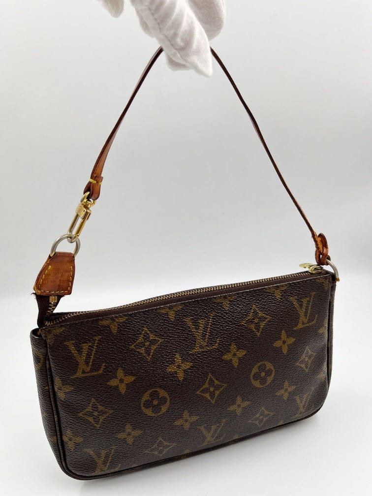 Pre Owned Louis Vuitton Pochette Bags - Authenticated Luxury – The Hosta