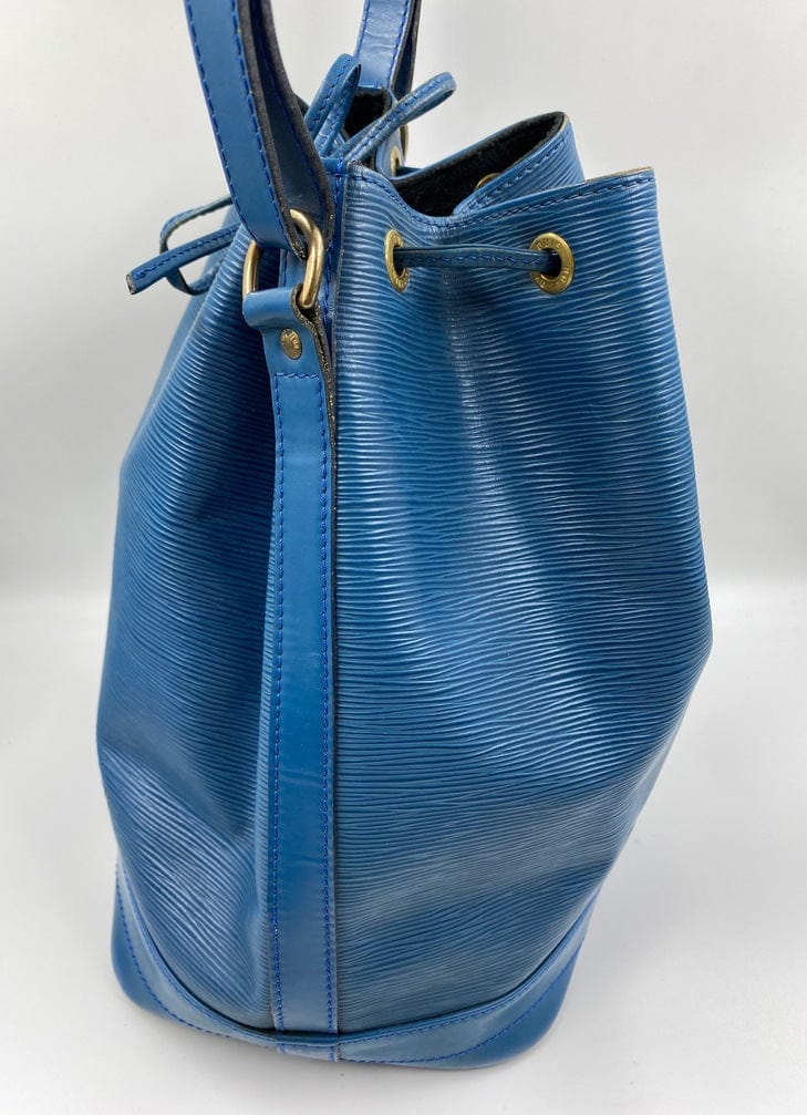 Auth Louis Vuitton Paris LV Noe Blue/Green Leather Women’s Drawstring  Bucket Bag