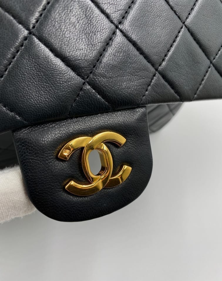 Chanel Black Caviar SHW Classic Jumbo Double Flap – Designer Exchange Ltd