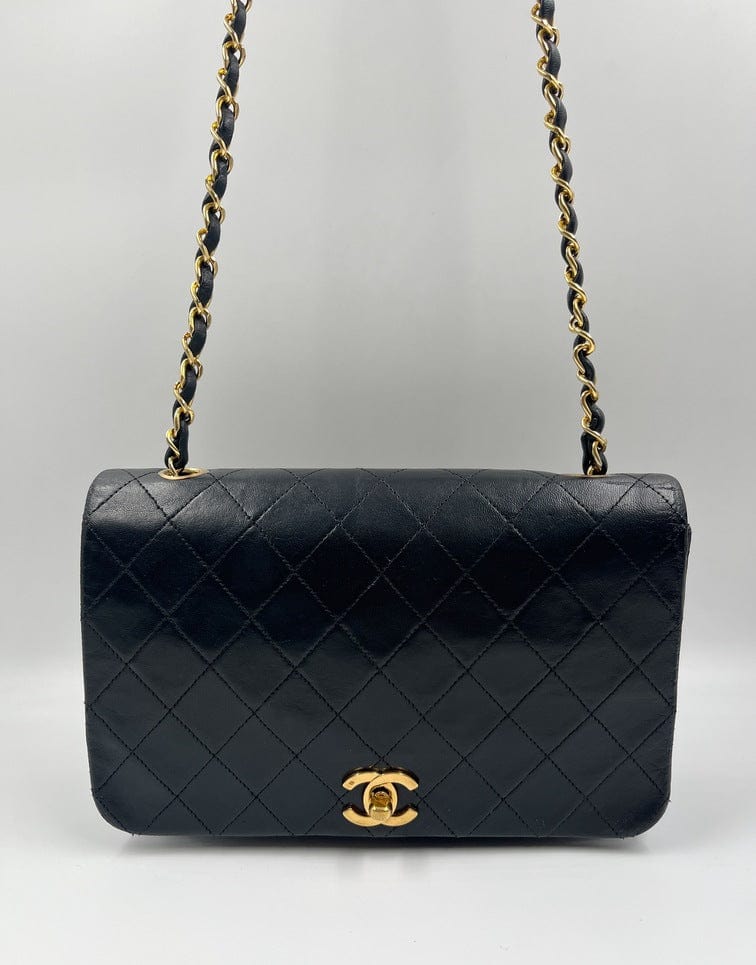 Vintage Black Chanel Flap Bag – The Hosta