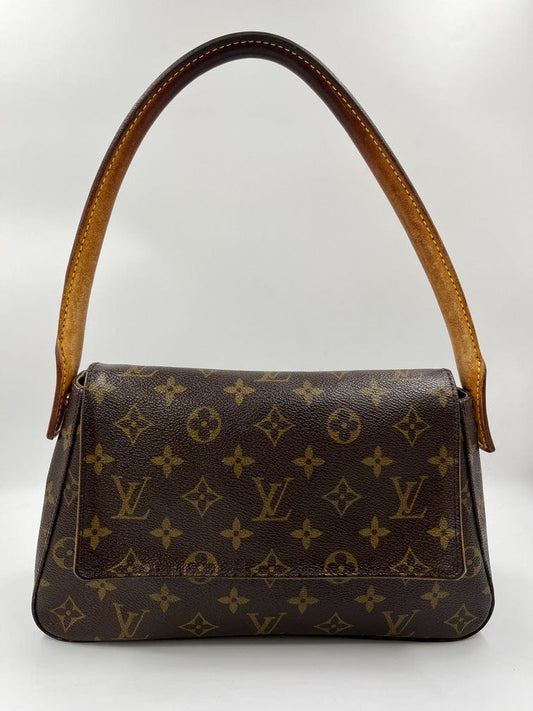 Pre-loved Louis Vuitton Looping PM Handbag Monogram – Vintage Muse Adelaide