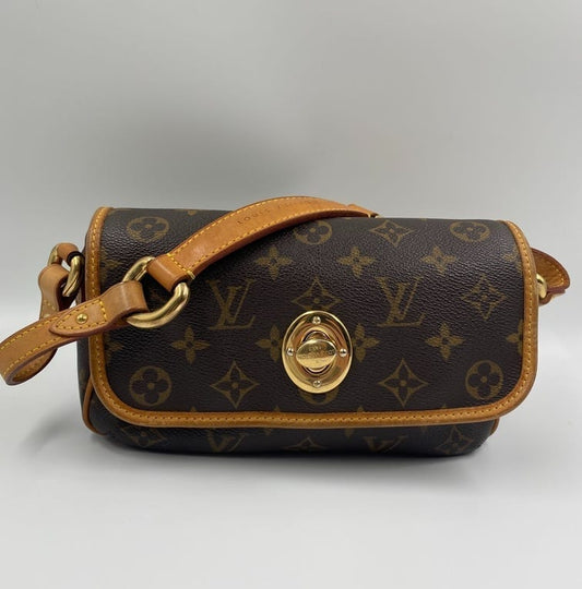 Pre Owned Louis Vuitton Pochette Bags - Authenticated Luxury – The